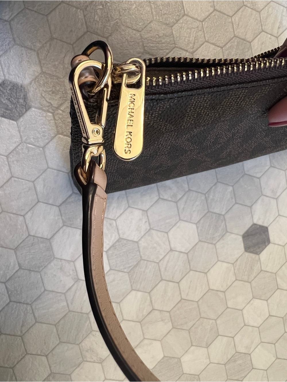 NWOT Michael Kors Brown Logo Wristlet Pouch - Picture 7 of 8